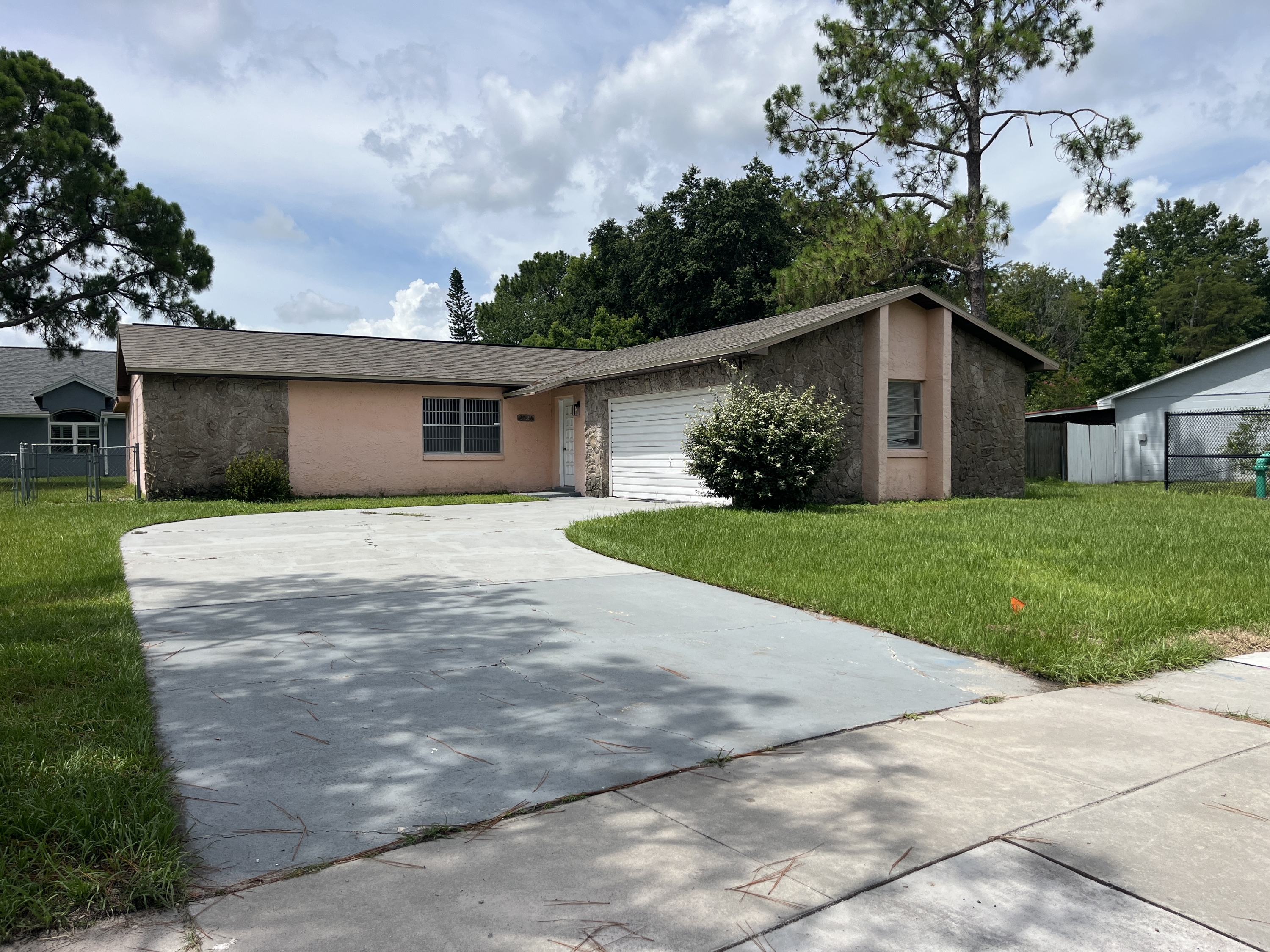 7628 Rio Pinar Lakes Boulevard